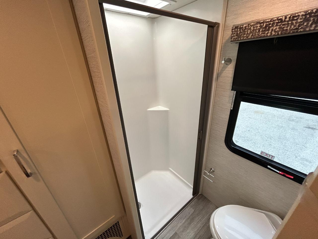 Tiffin Motorhomes Wayfarer  2022