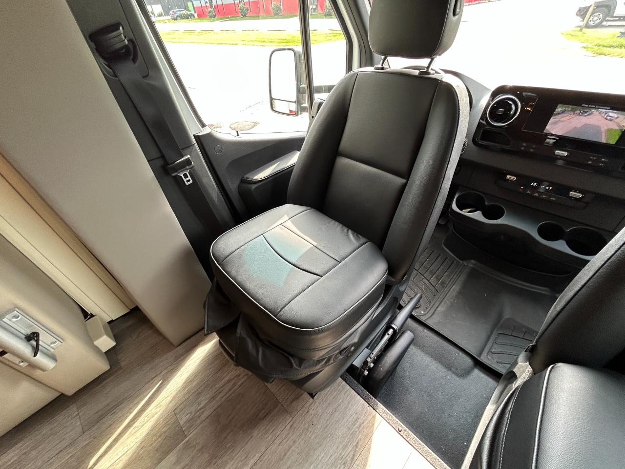 Tiffin Motorhomes Wayfarer  2022