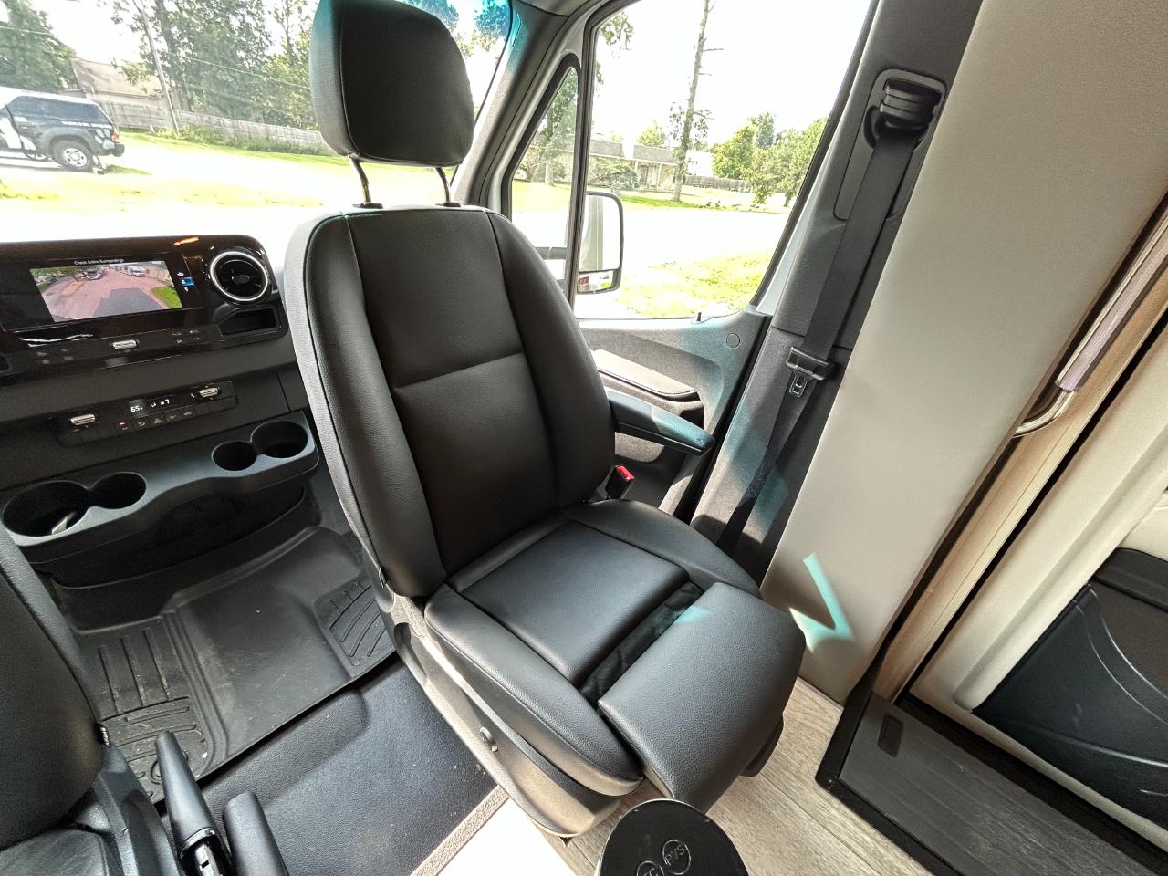 Tiffin Motorhomes Wayfarer  2022