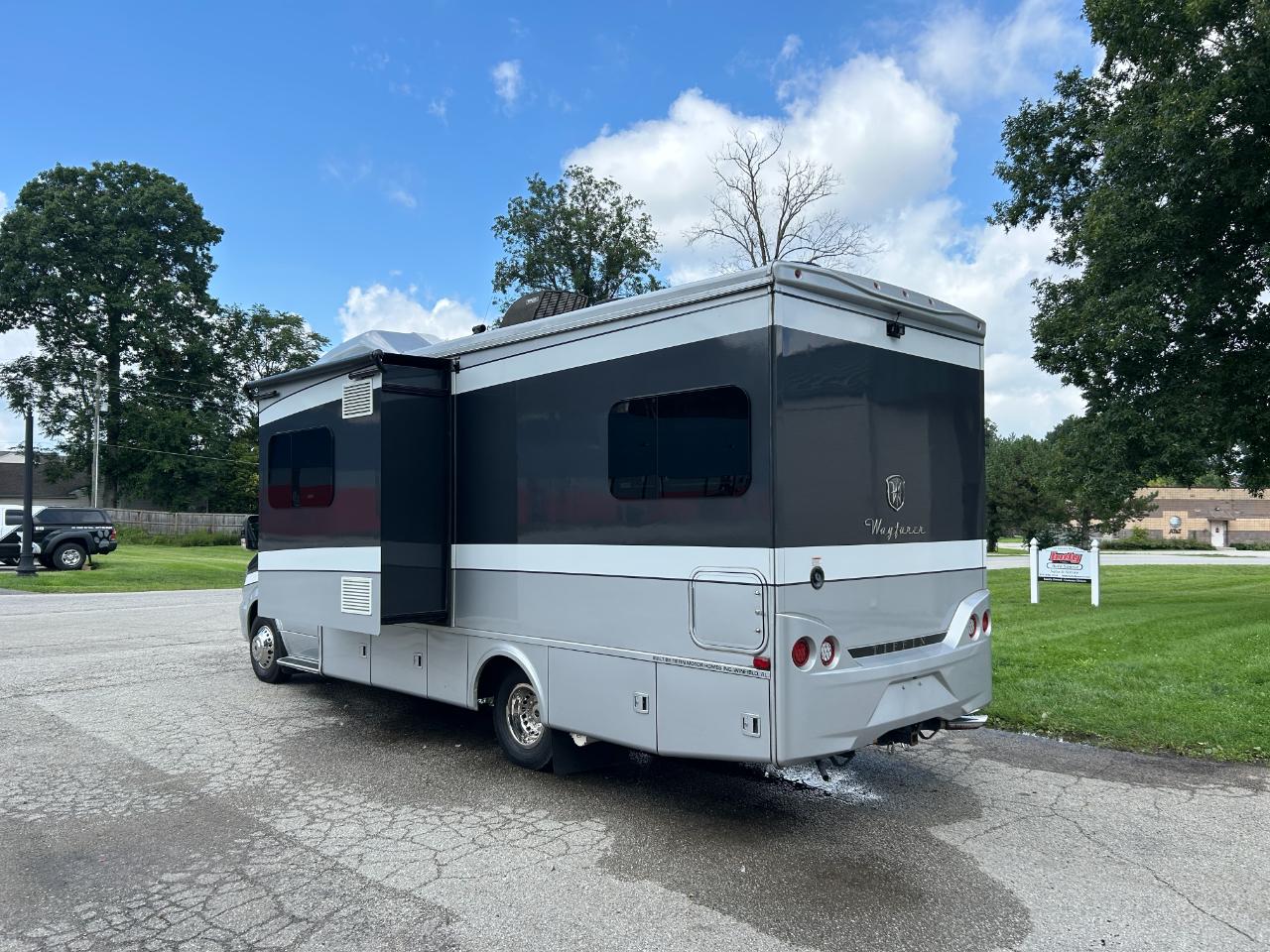 Tiffin Motorhomes Wayfarer  2019