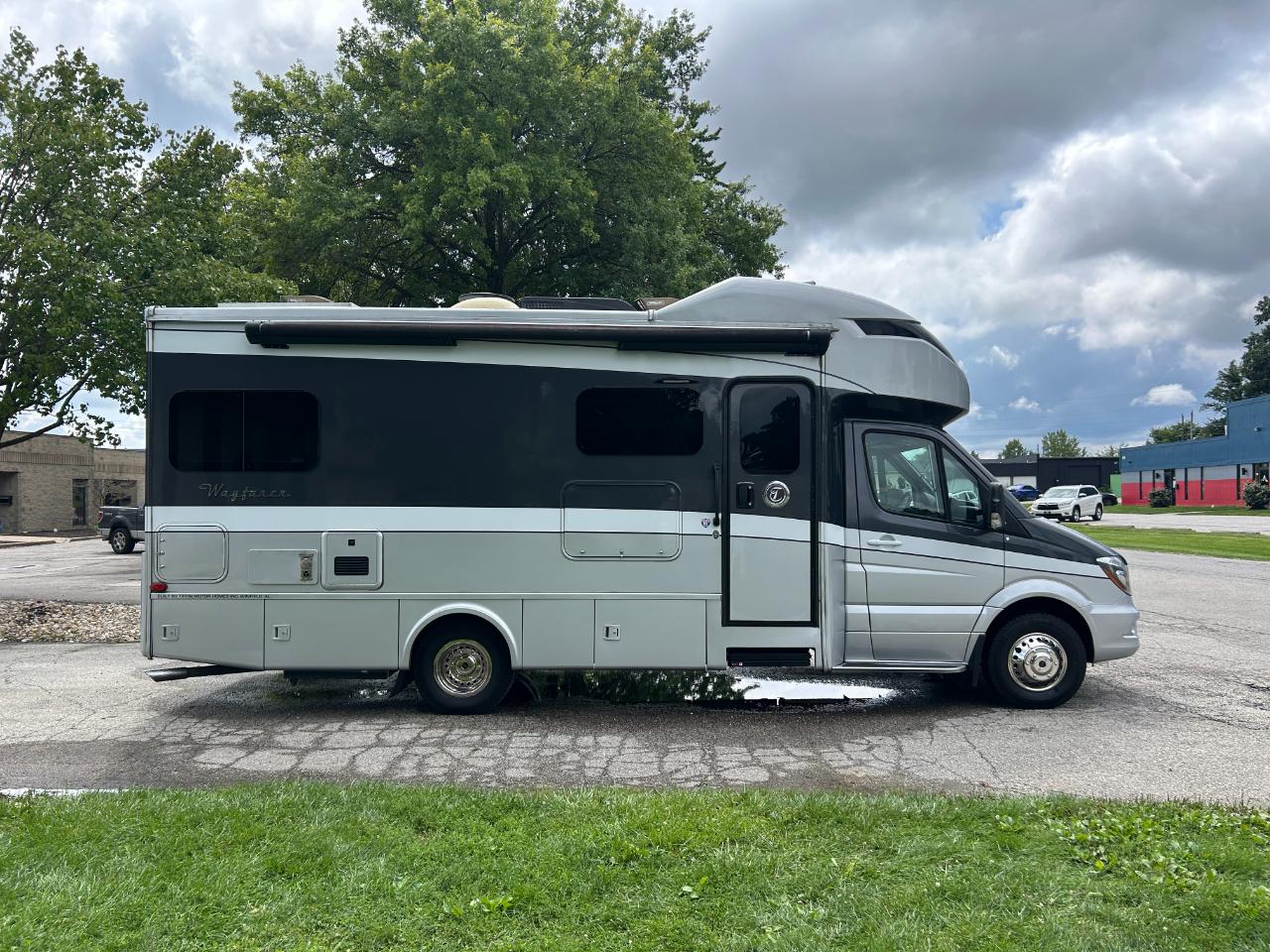 Tiffin Motorhomes Wayfarer  2019