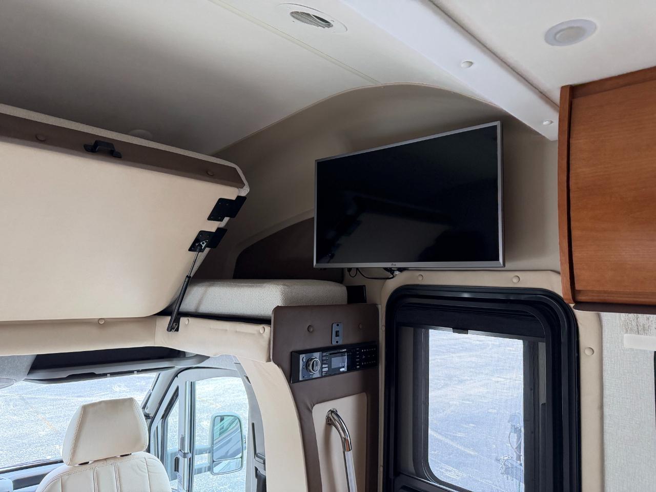 Tiffin Motorhomes Wayfarer  2019