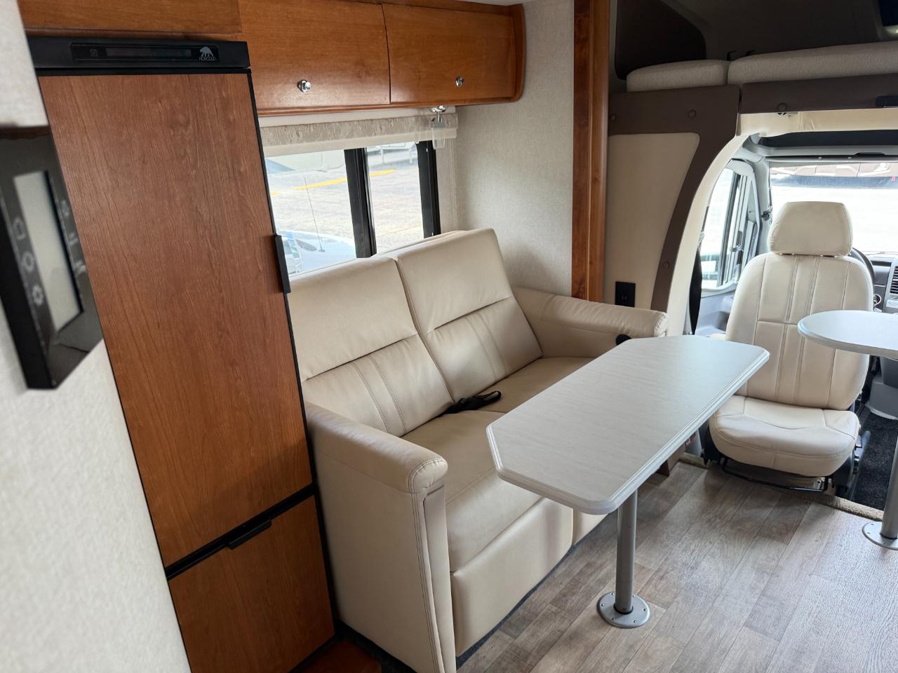 Tiffin Motorhomes Wayfarer  2019