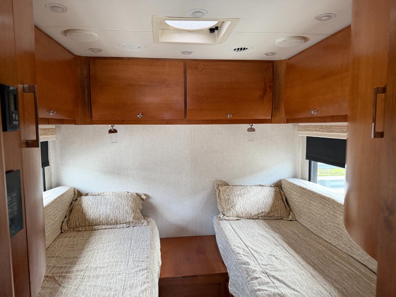 Tiffin Motorhomes Wayfarer  2019