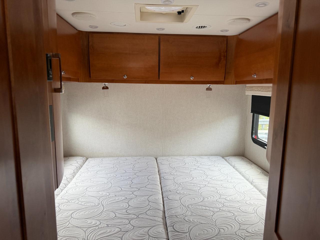 Tiffin Motorhomes Wayfarer  2019