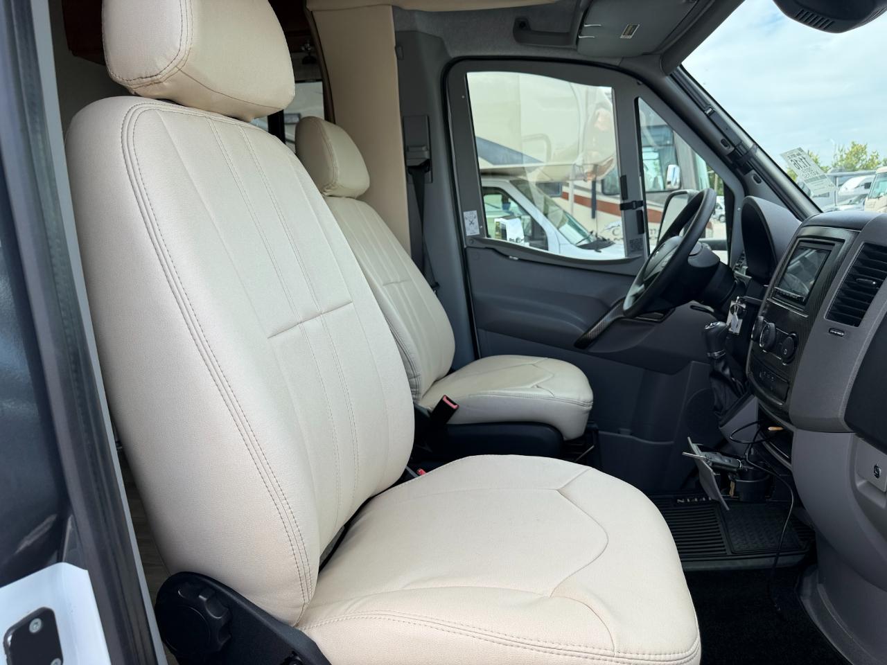 Tiffin Motorhomes Wayfarer  2019