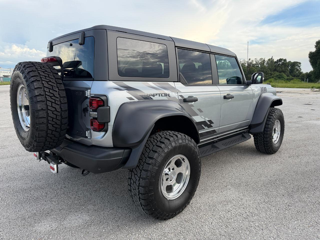 Ford Bronco Raptor 2023