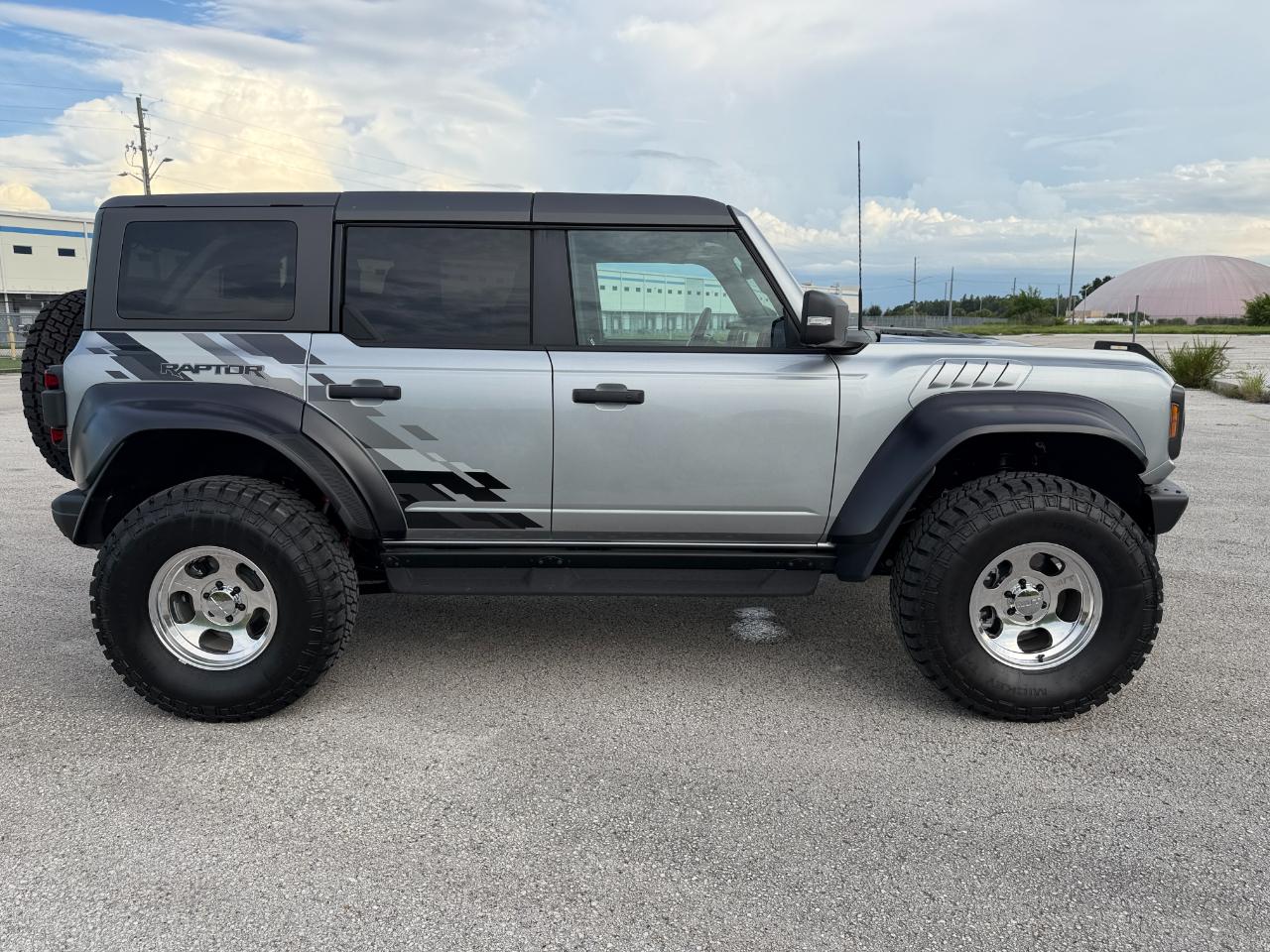 Ford Bronco Raptor 2023