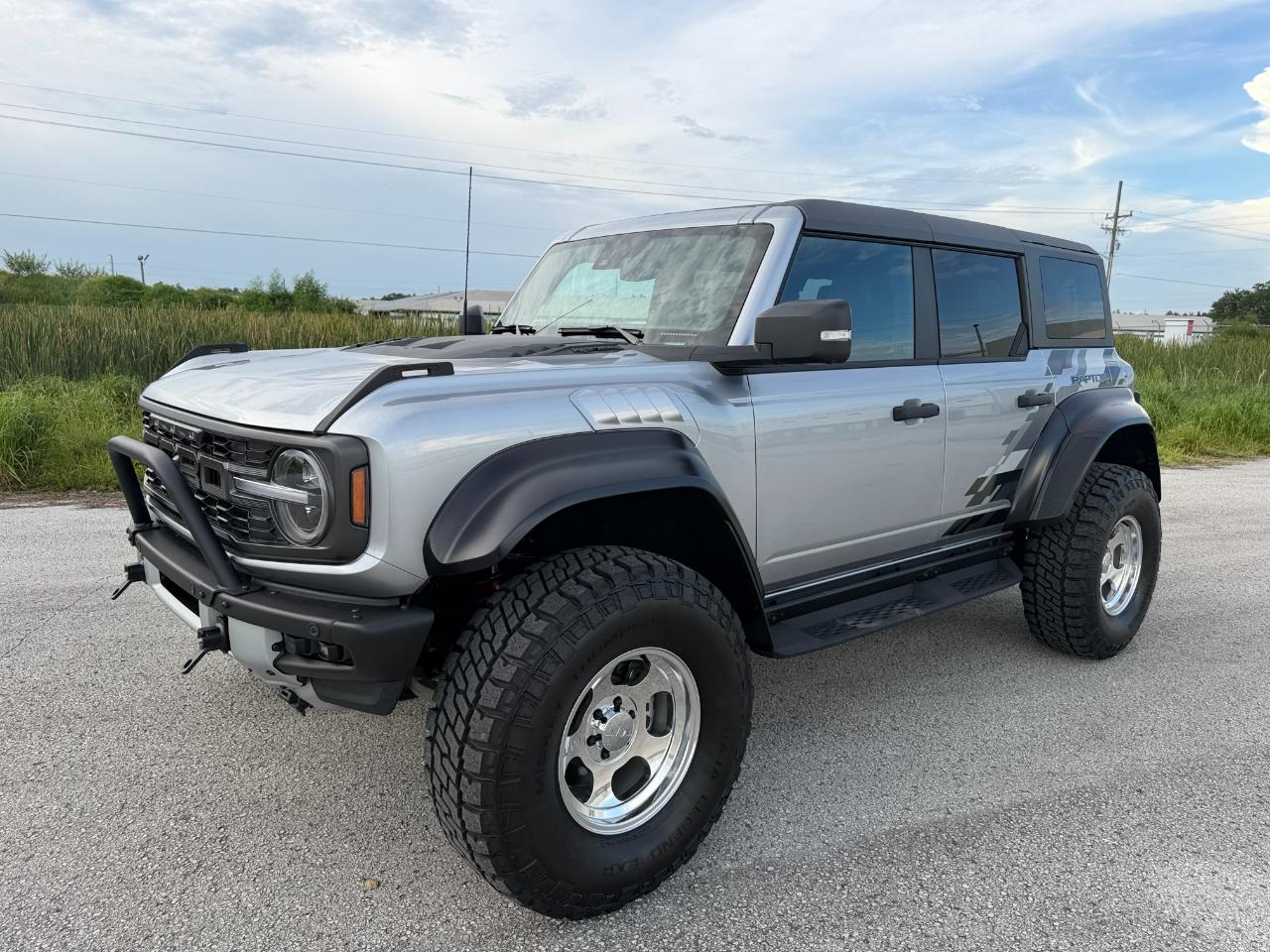 Ford Bronco Raptor 2023