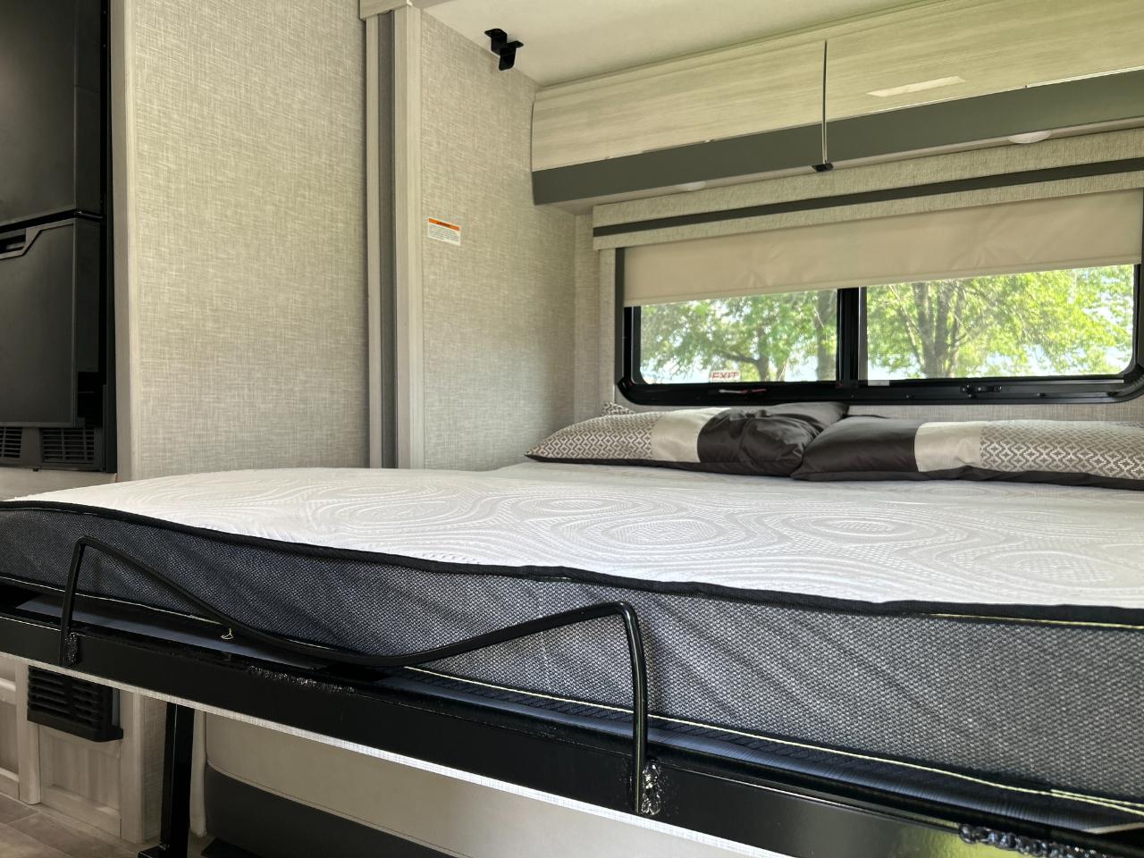 Thor Motor Coach Gemini  2024