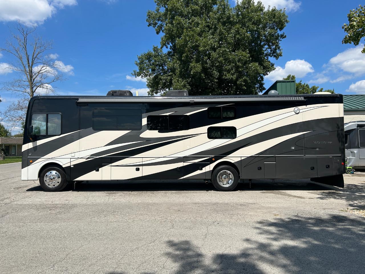 Holiday Rambler Vacationer  2019