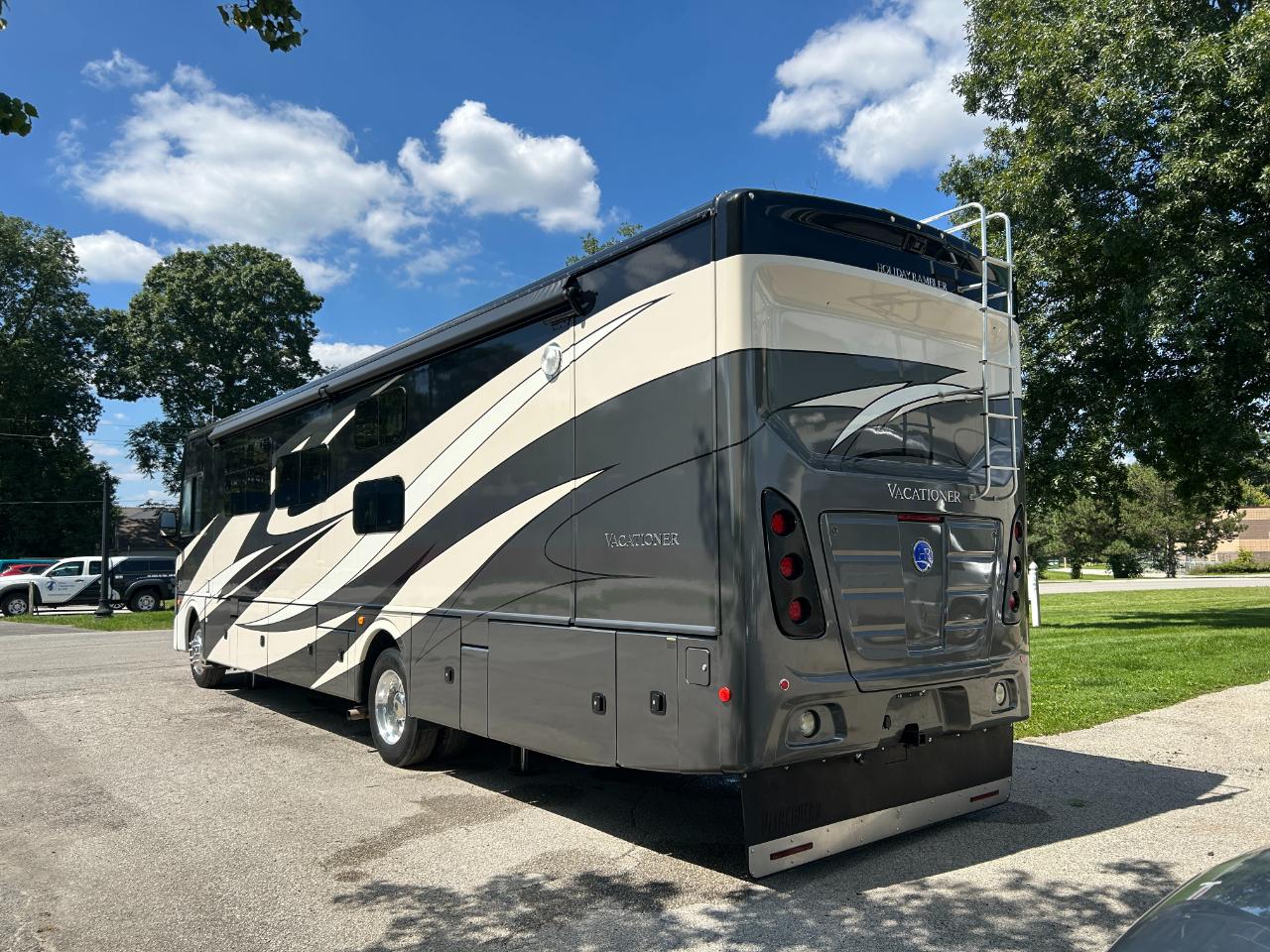 Holiday Rambler Vacationer  2019