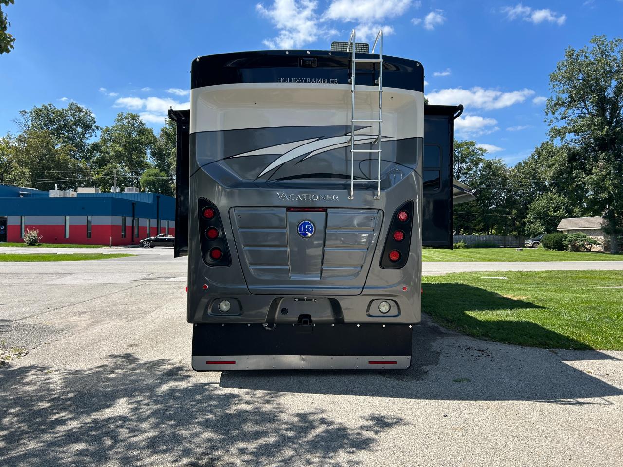 Holiday Rambler Vacationer  2019
