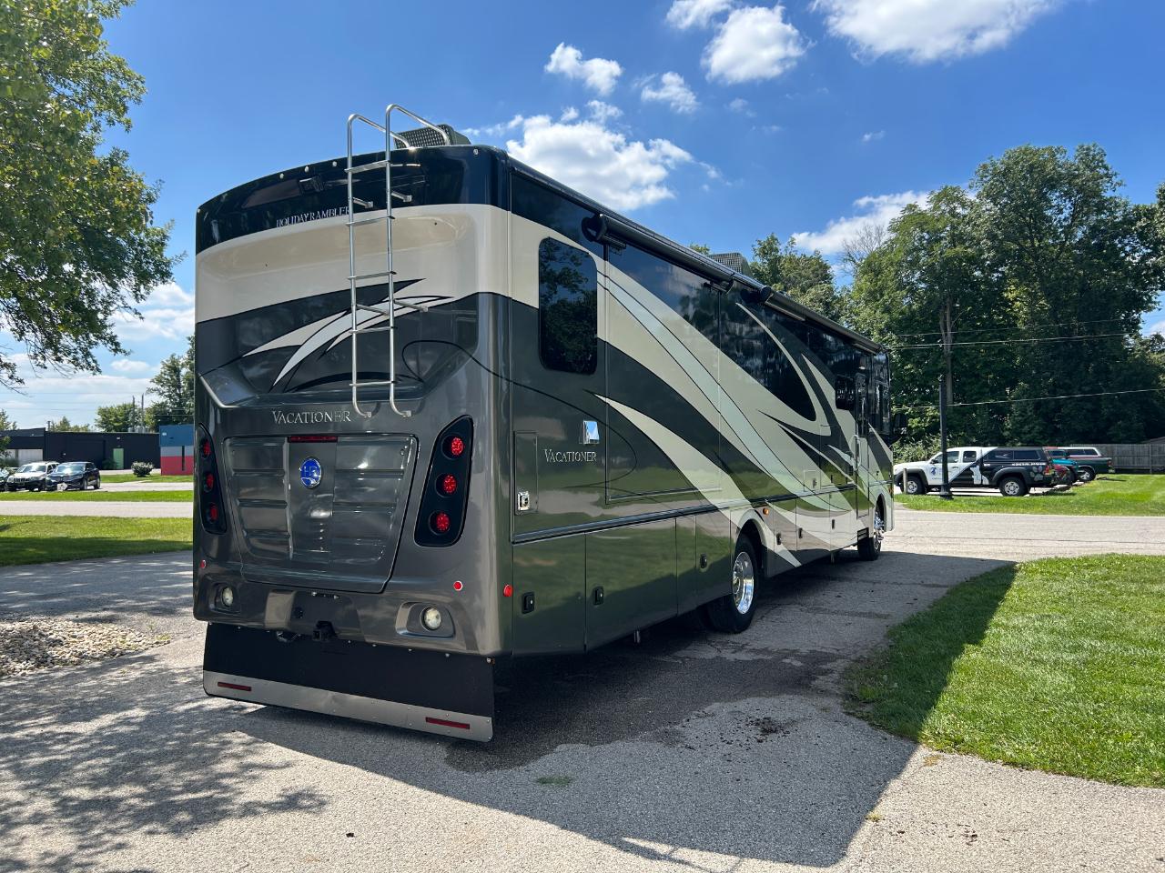 Holiday Rambler Vacationer  2019
