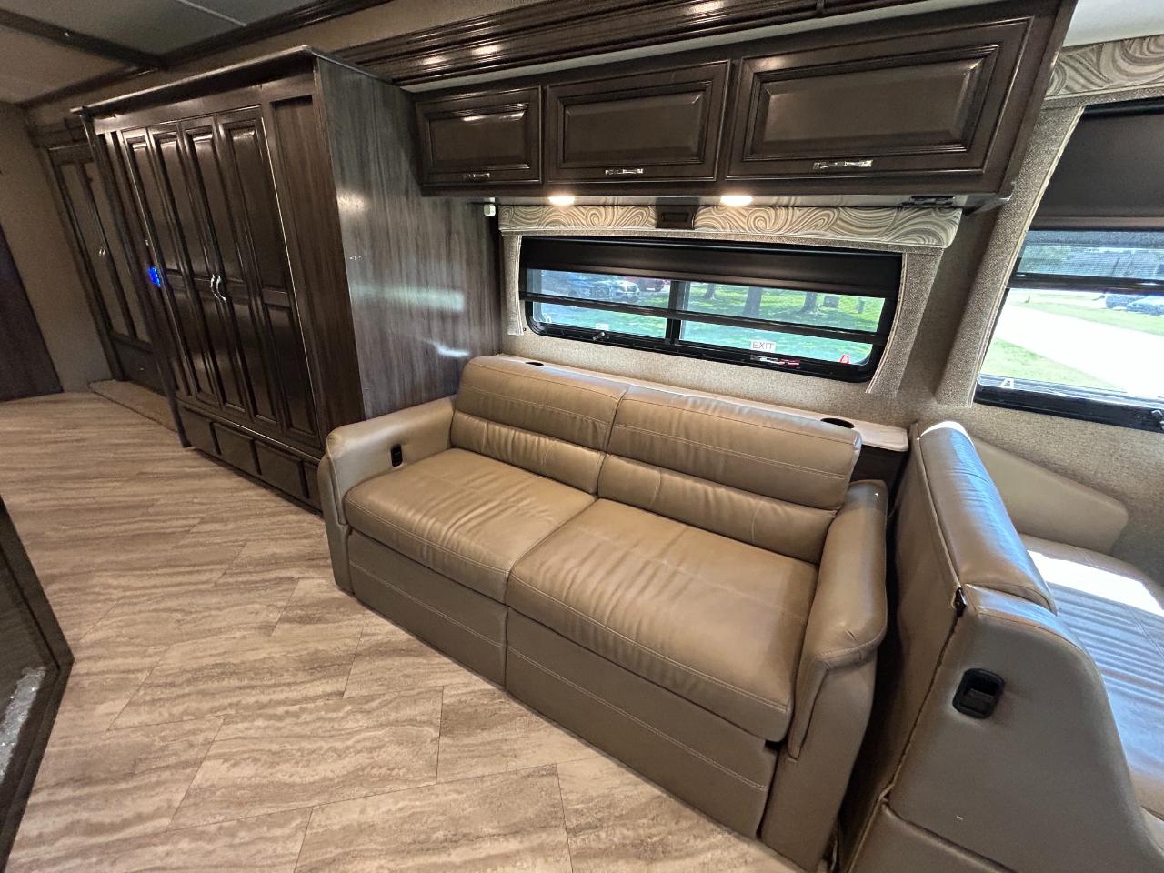 Holiday Rambler Vacationer  2019