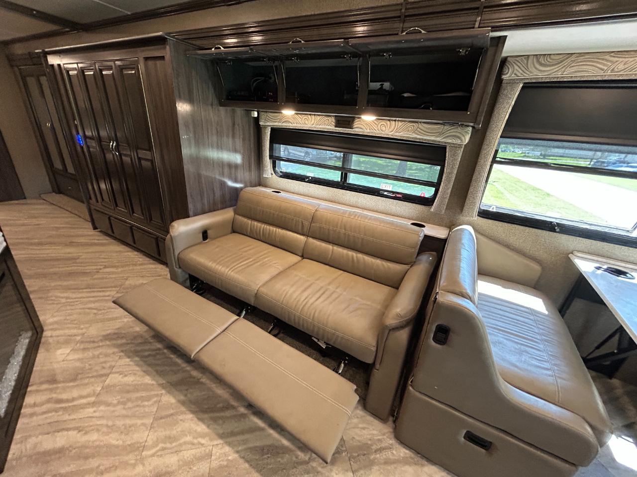 Holiday Rambler Vacationer  2019