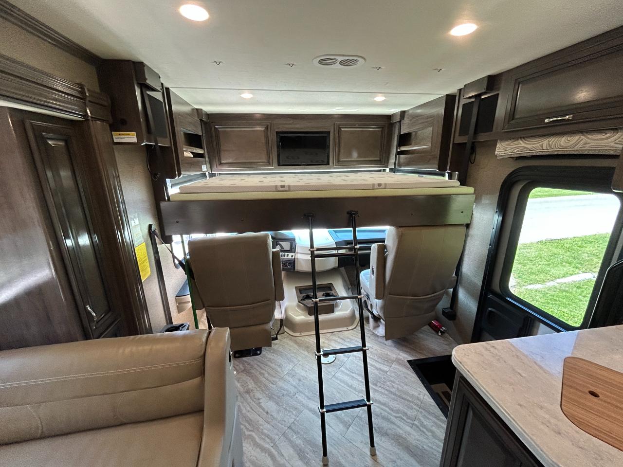 Holiday Rambler Vacationer  2019