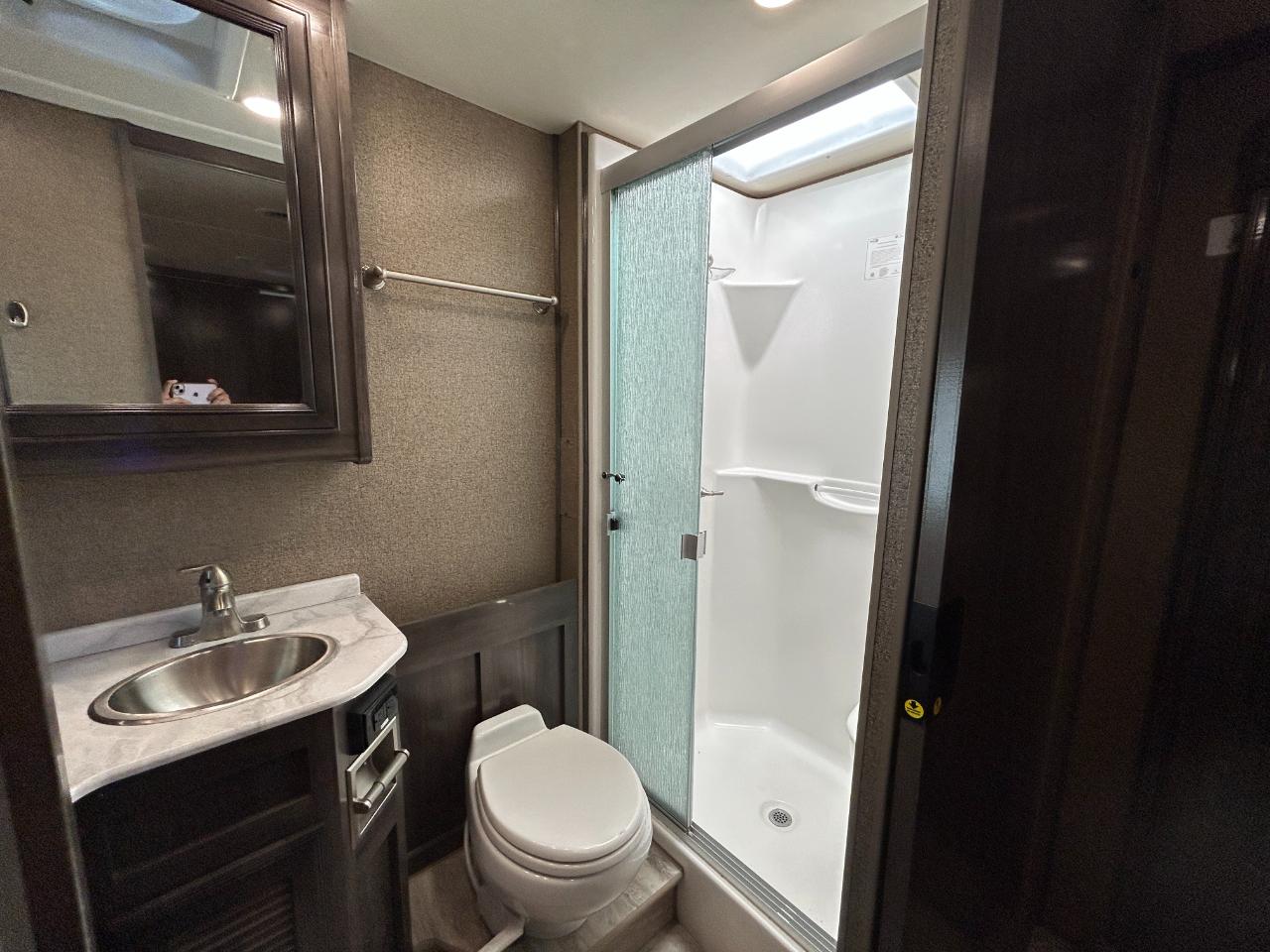 Holiday Rambler Vacationer  2019