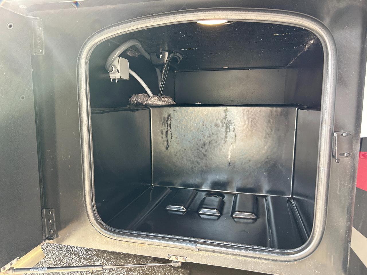 Thor Motor Coach Outlaw  2022