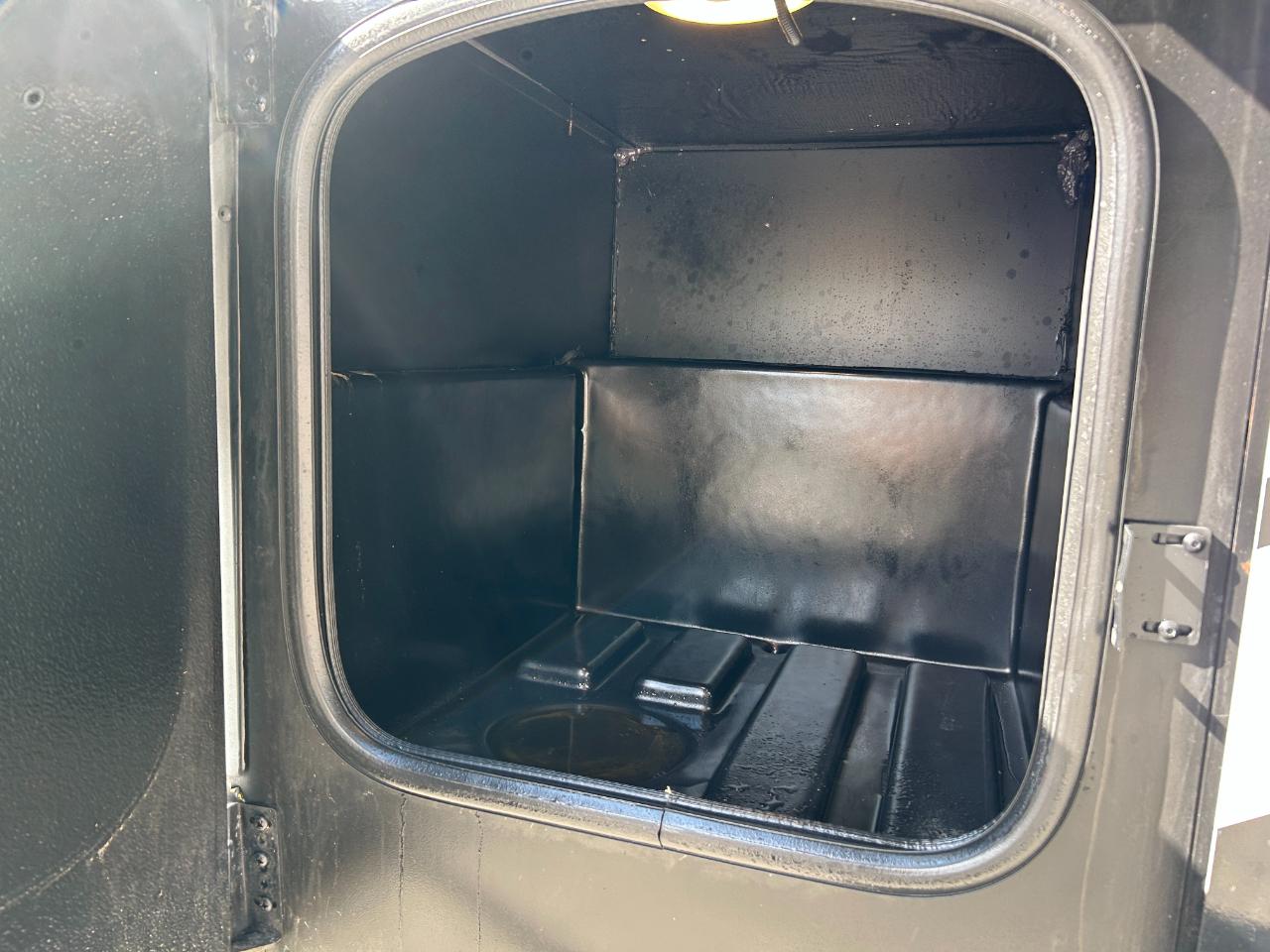 Thor Motor Coach Outlaw  2022