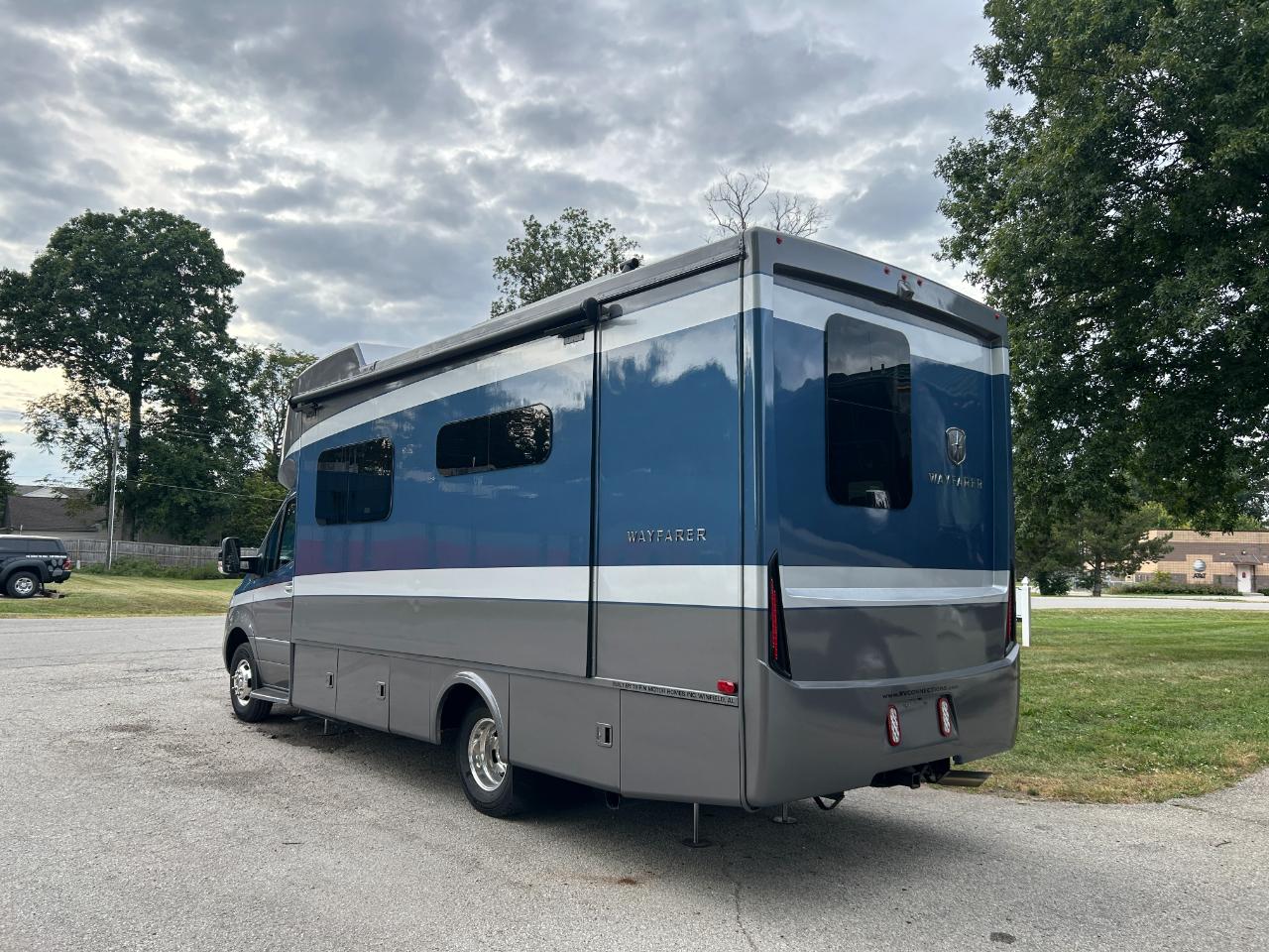 Tiffin Motorhomes Wayfarer  2021