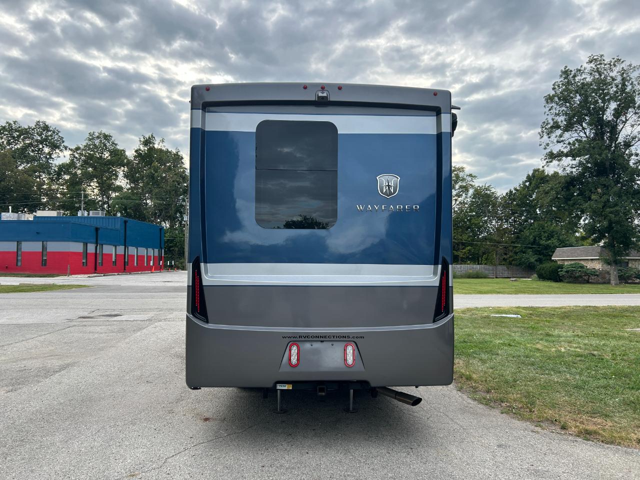 Tiffin Motorhomes Wayfarer  2021