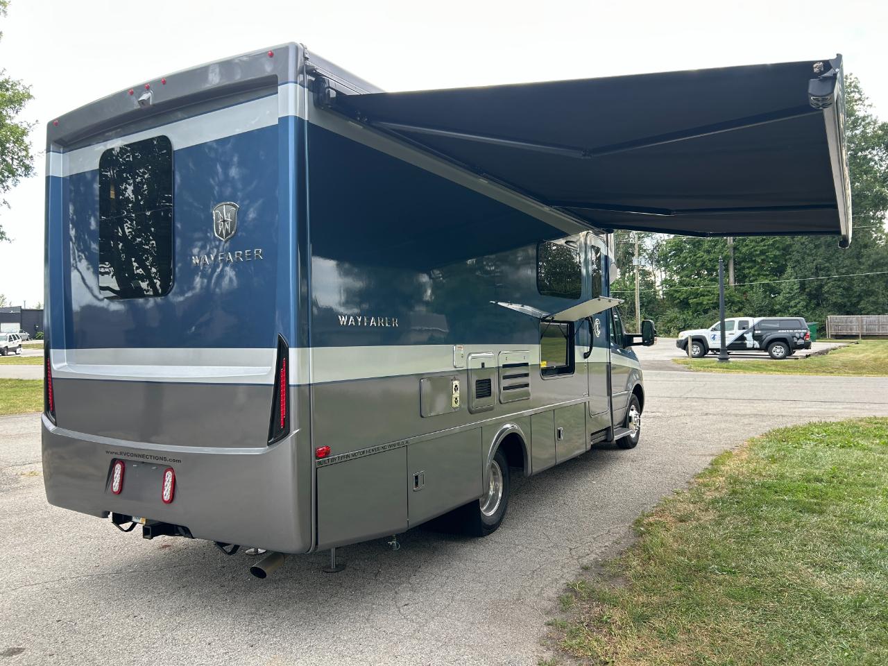 Tiffin Motorhomes Wayfarer  2021