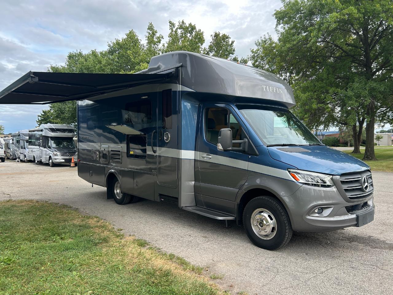 Tiffin Motorhomes Wayfarer  2021
