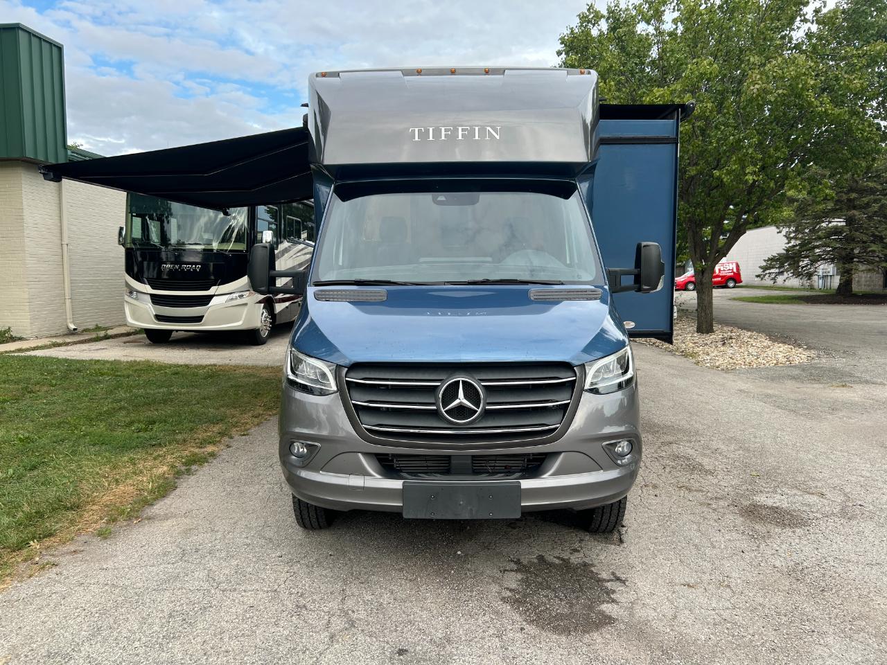 Tiffin Motorhomes Wayfarer  2021
