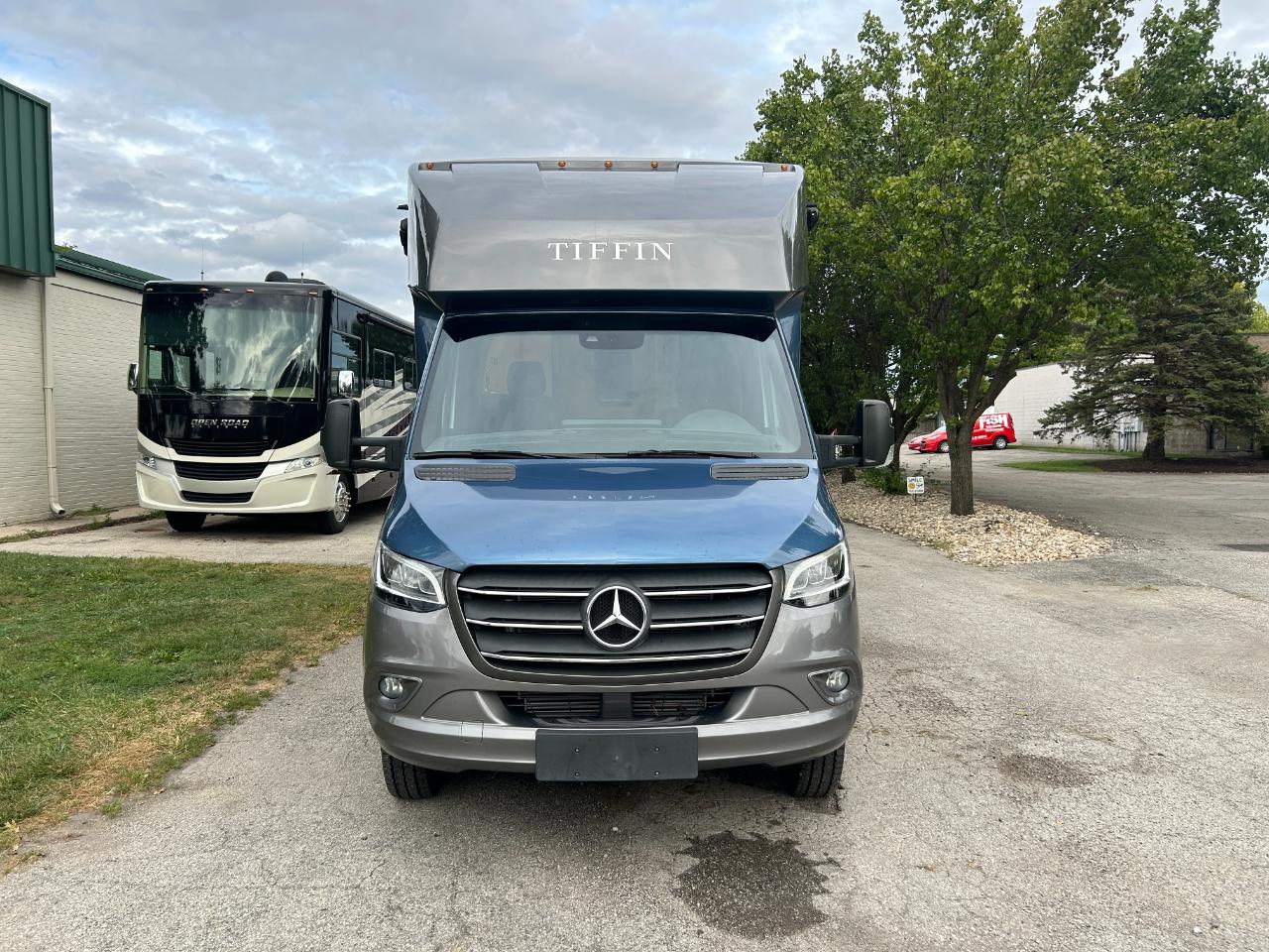Tiffin Motorhomes Wayfarer  2021