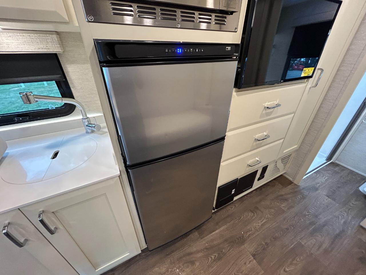 Tiffin Motorhomes Wayfarer  2021