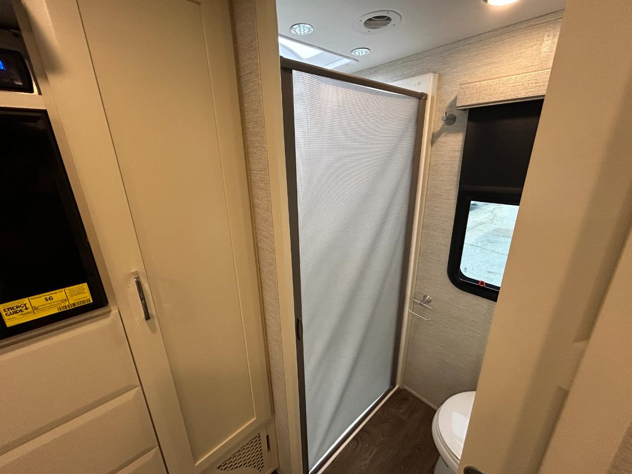 Tiffin Motorhomes Wayfarer  2021