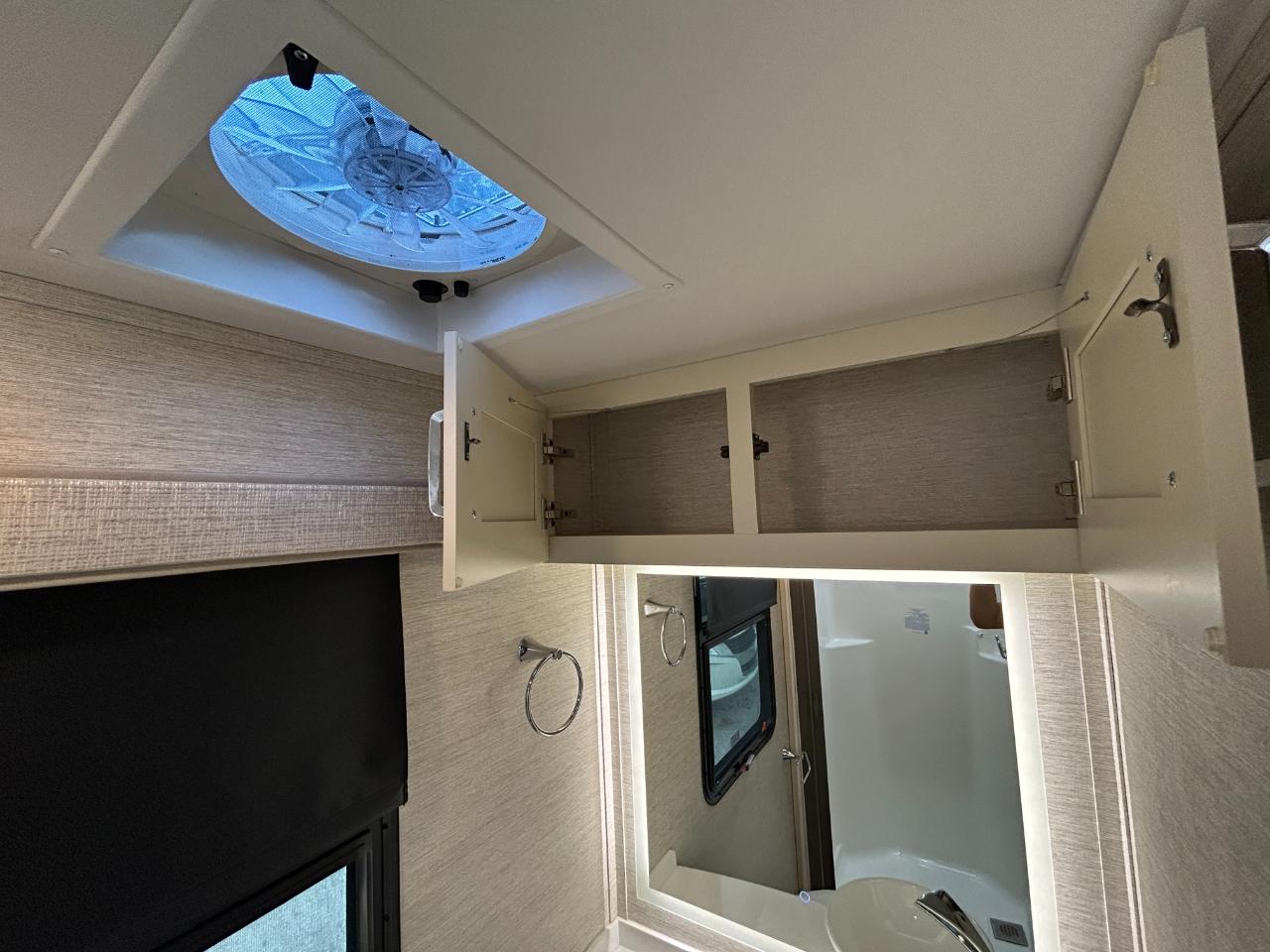 Tiffin Motorhomes Wayfarer  2021