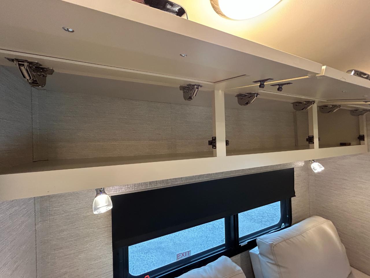 Tiffin Motorhomes Wayfarer  2021