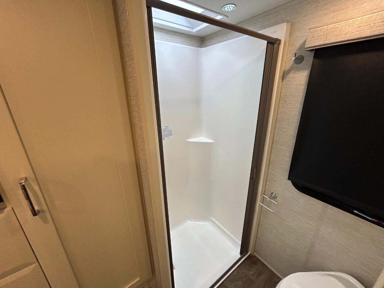 Tiffin Motorhomes Wayfarer  2021