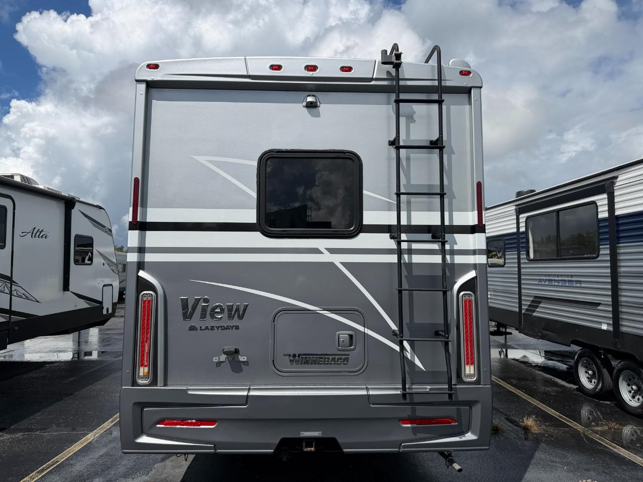 Winnebago View  2022