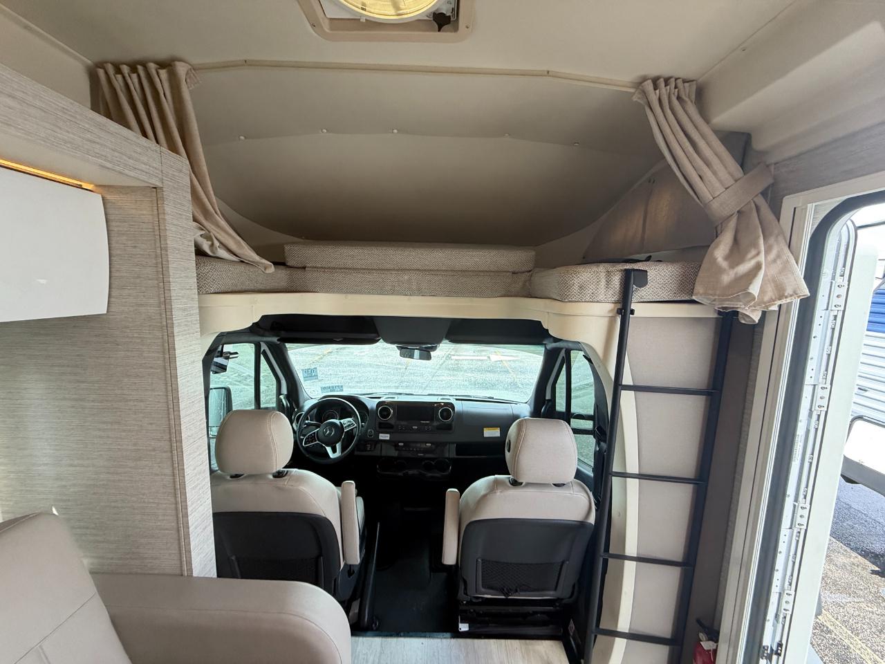 Winnebago View  2022
