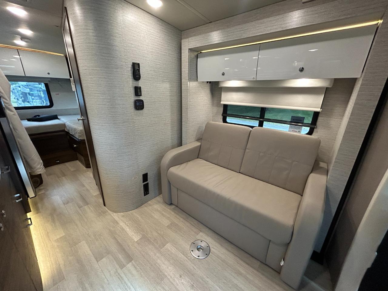 Winnebago View  2022