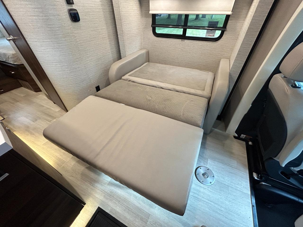 Winnebago View  2022