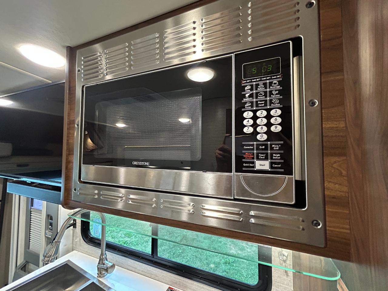 Winnebago View  2022