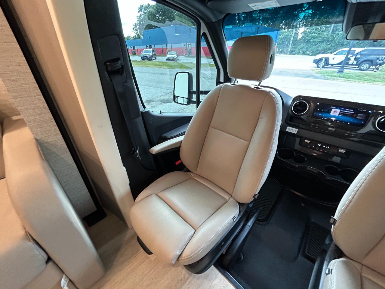 Winnebago View  2022