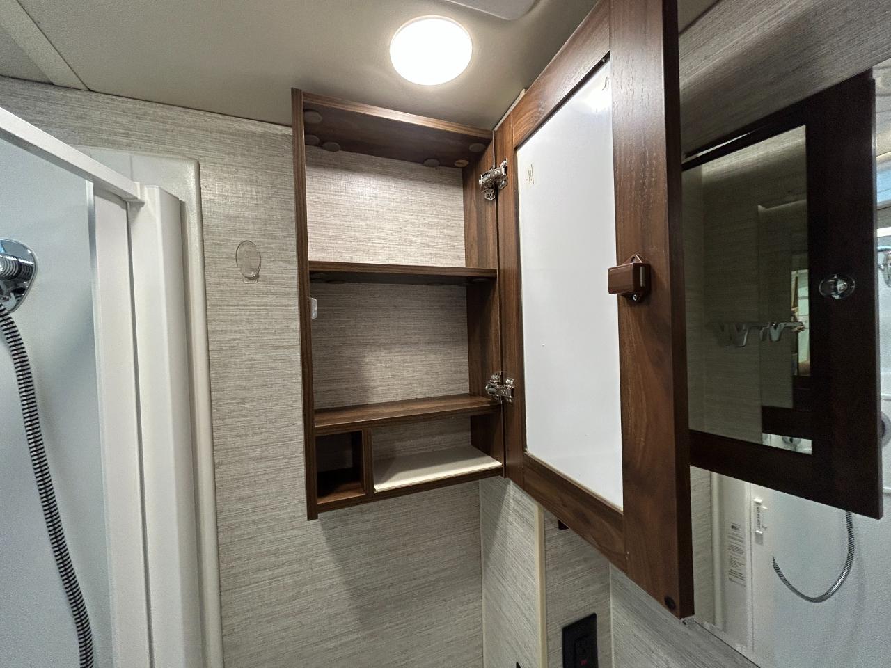 Winnebago View  2022