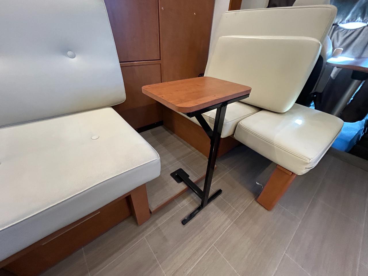 Leisure Travel UNITY U24CB  2020