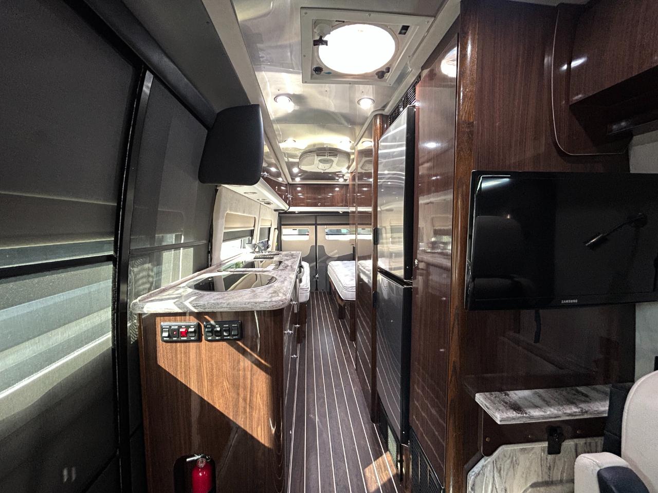 Airstream Interstate  2016