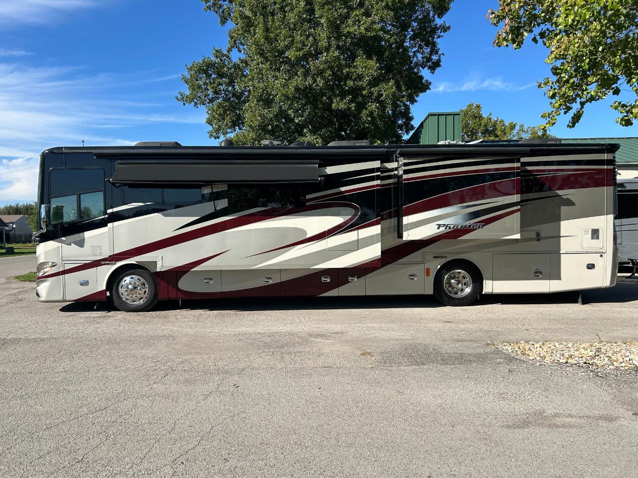 Tiffin Motorhomes Phaeton  2018