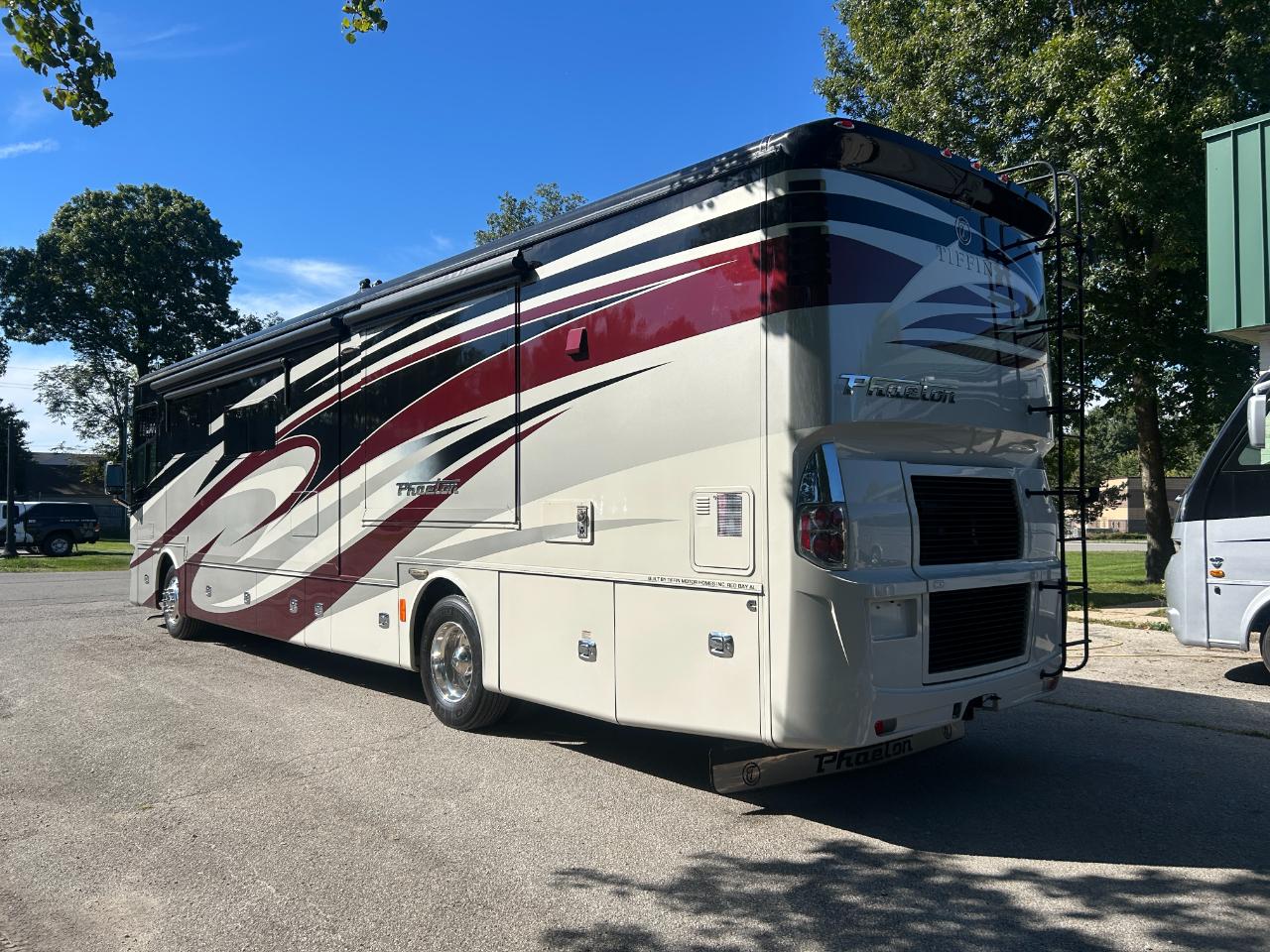 Tiffin Motorhomes Phaeton  2018