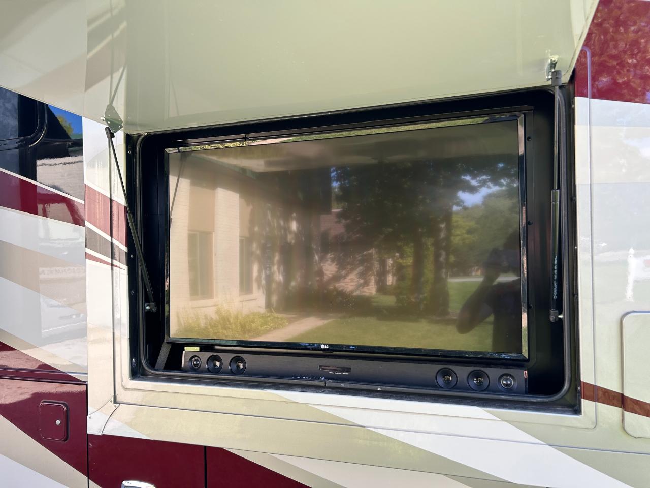Tiffin Motorhomes Phaeton  2018
