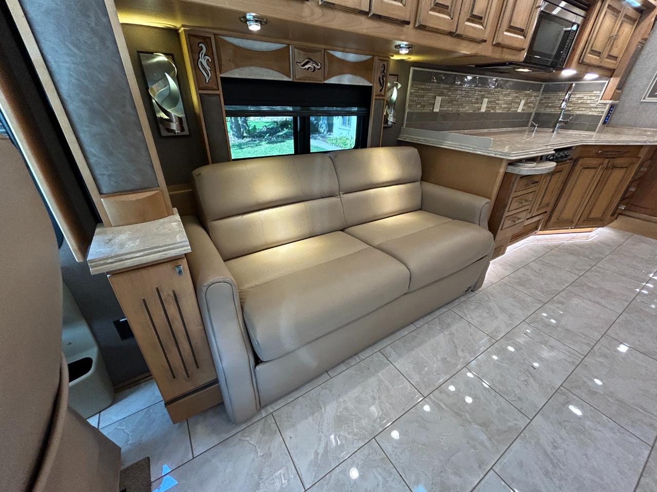 Tiffin Motorhomes Phaeton  2018