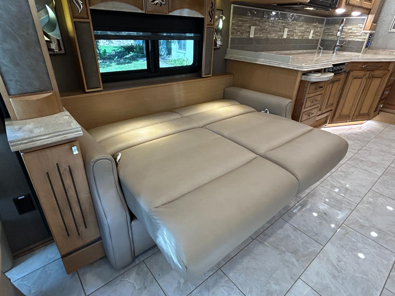 Tiffin Motorhomes Phaeton  2018