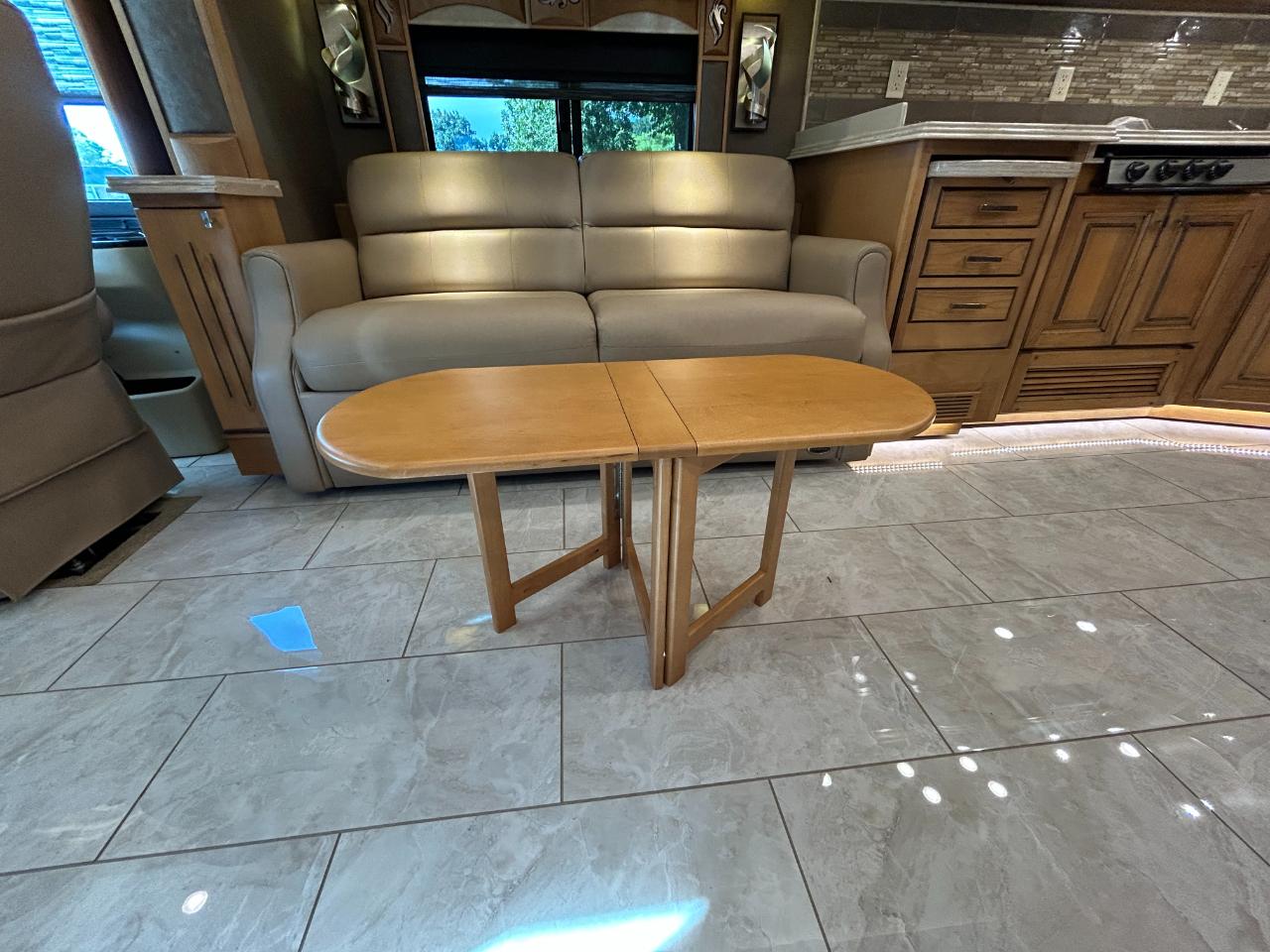 Tiffin Motorhomes Phaeton  2018